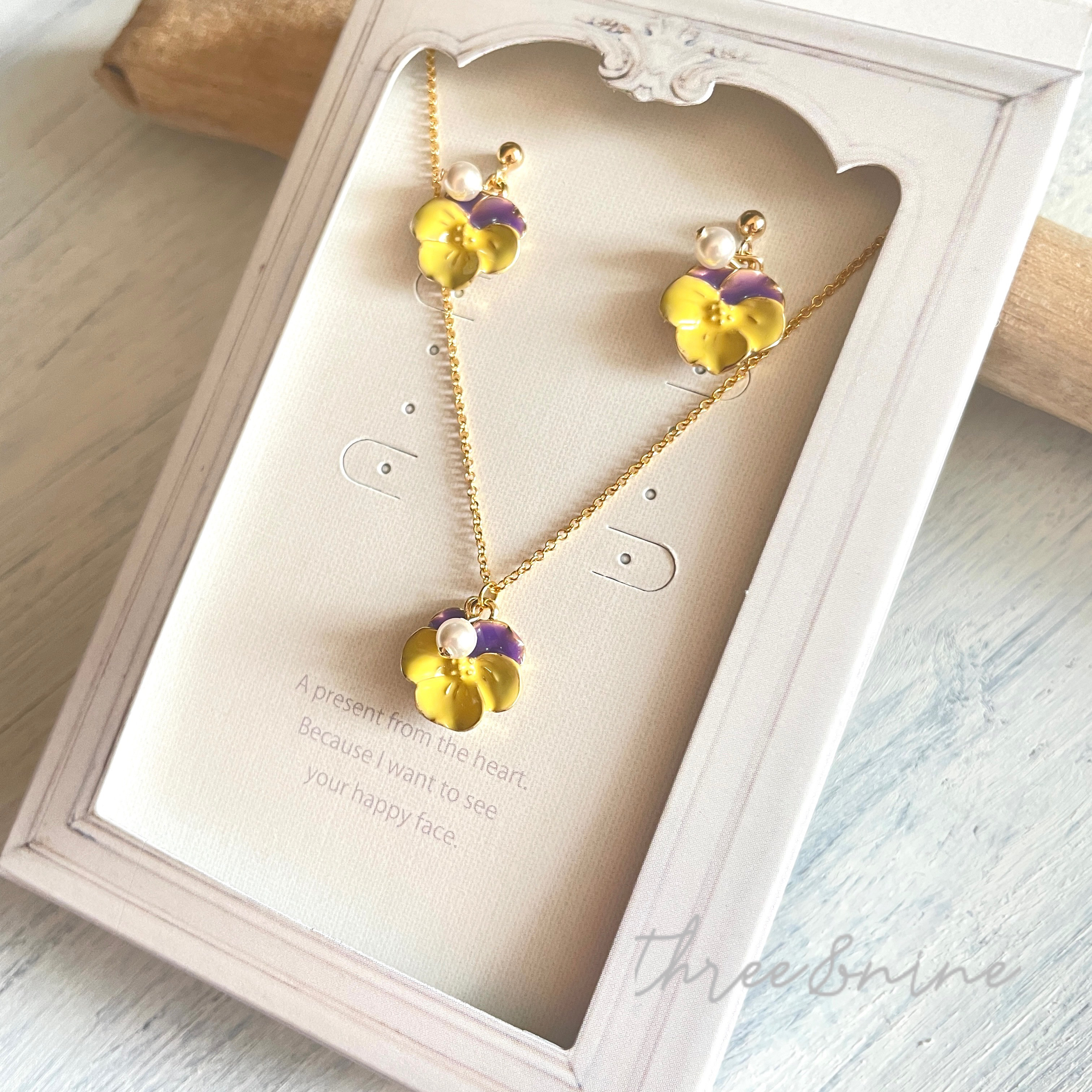 14kgf ビオラとパールのピアス・ネックレスセット/黄色（14金ゴールドフィルド)