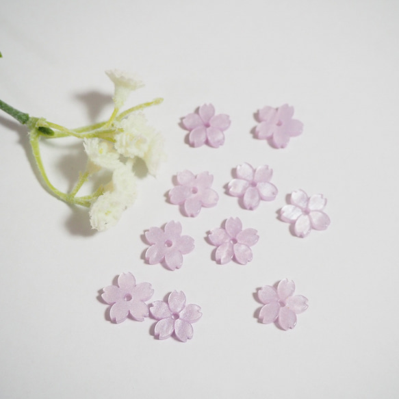 10個 桜 樹脂ビーズ 12mm パープル 花びら フラワービーズ フラワーパーツ アクセサリーパーツ 【A198】 1枚目の画像