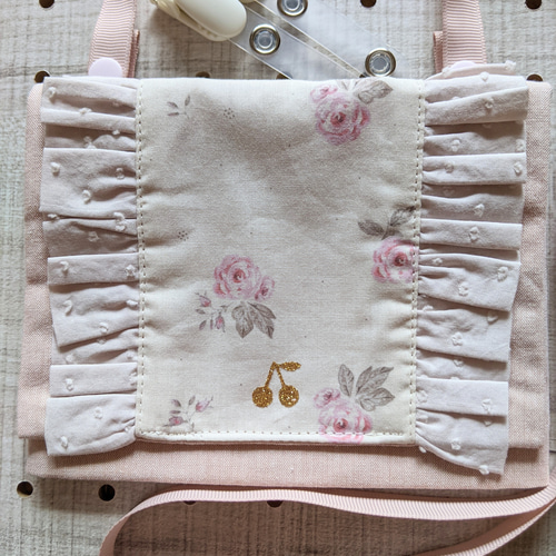 フランス生地のフリル移動ポケット 移動ポシェット 折りマチ付き  