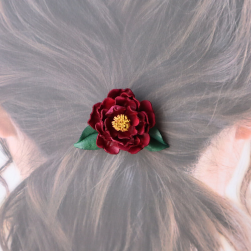 黒椿*革花ポニーフック/赤レッド/ヘアアクセサリー/秋冬 黒椿*革花ポニーフック/赤レッド/ヘアアクセサリー/秋冬
