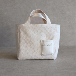 [令人愉悅的輕盈感和儲存容量！ ] Fukure提花編織原廠手提袋[共3種] 第7張的照片