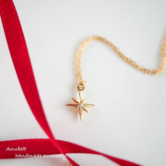 星の小さなネックレス　　星　star　チャーム　ゴールド　小さい　華奢　ネックレス　　nn35 5枚目の画像