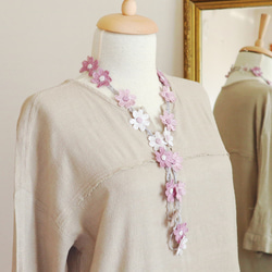 180㎝ OYA crochet Lariet [2WAY DAISY] Lilac Mist 第3張的照片