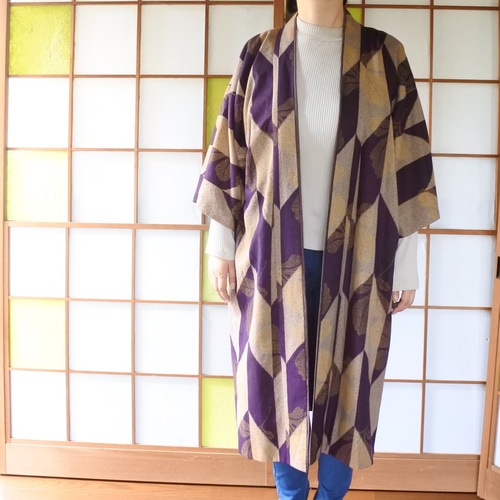 ◇コート◇送料無料 無地の紫シルク 大矢羽柄は綿 気軽に羽織れる 着物 