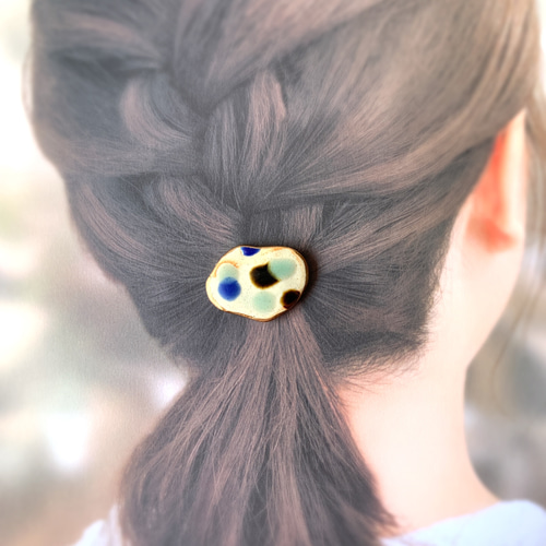 ♡風船ヘアゴムorブローチ 夏祭りのカラフルなヨーヨー刺繍ブローチor刺繍ヘアゴム 水風船