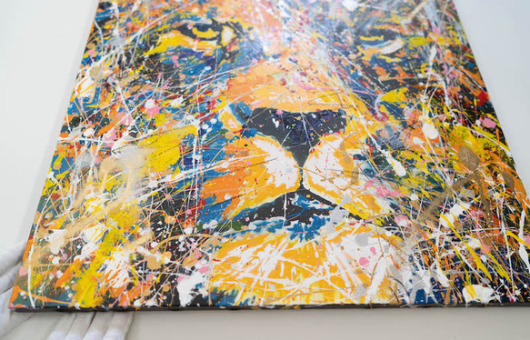 Title "LION (multi color edition)" contemporary paint 第2張的照片