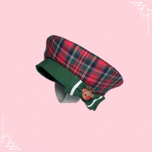 送料無料☆彡《受注製作》クリスマスベレー帽〜猫のかぶりもの 1枚目の画像