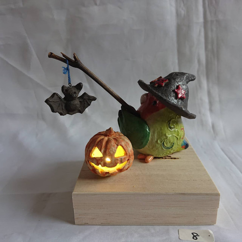 ⑧小鳥用小物 陶器 ハロウィン 魔女帽子 コウモリ かぼちゃ 小鳥