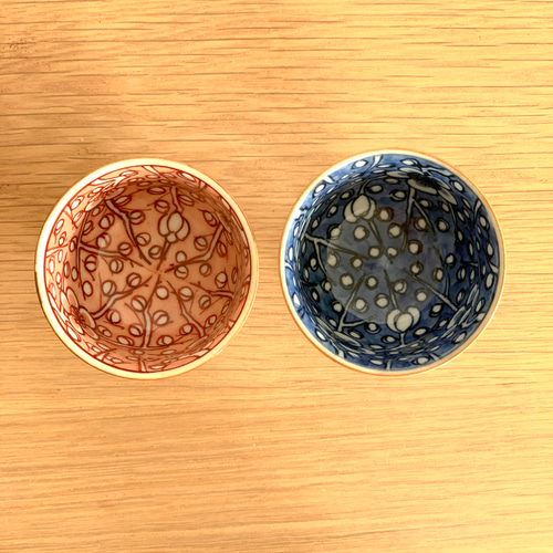 京焼・清水焼】京都 水野春陽窯 染付 赤絵 じだみ梅 盃 ペア