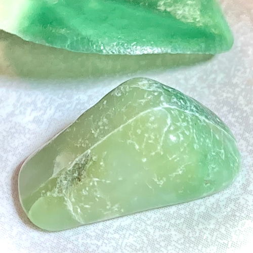糸魚川 ✨ 翡翠 原石 ジェダイド ミニタンブル 天然石 東洋占星術師の