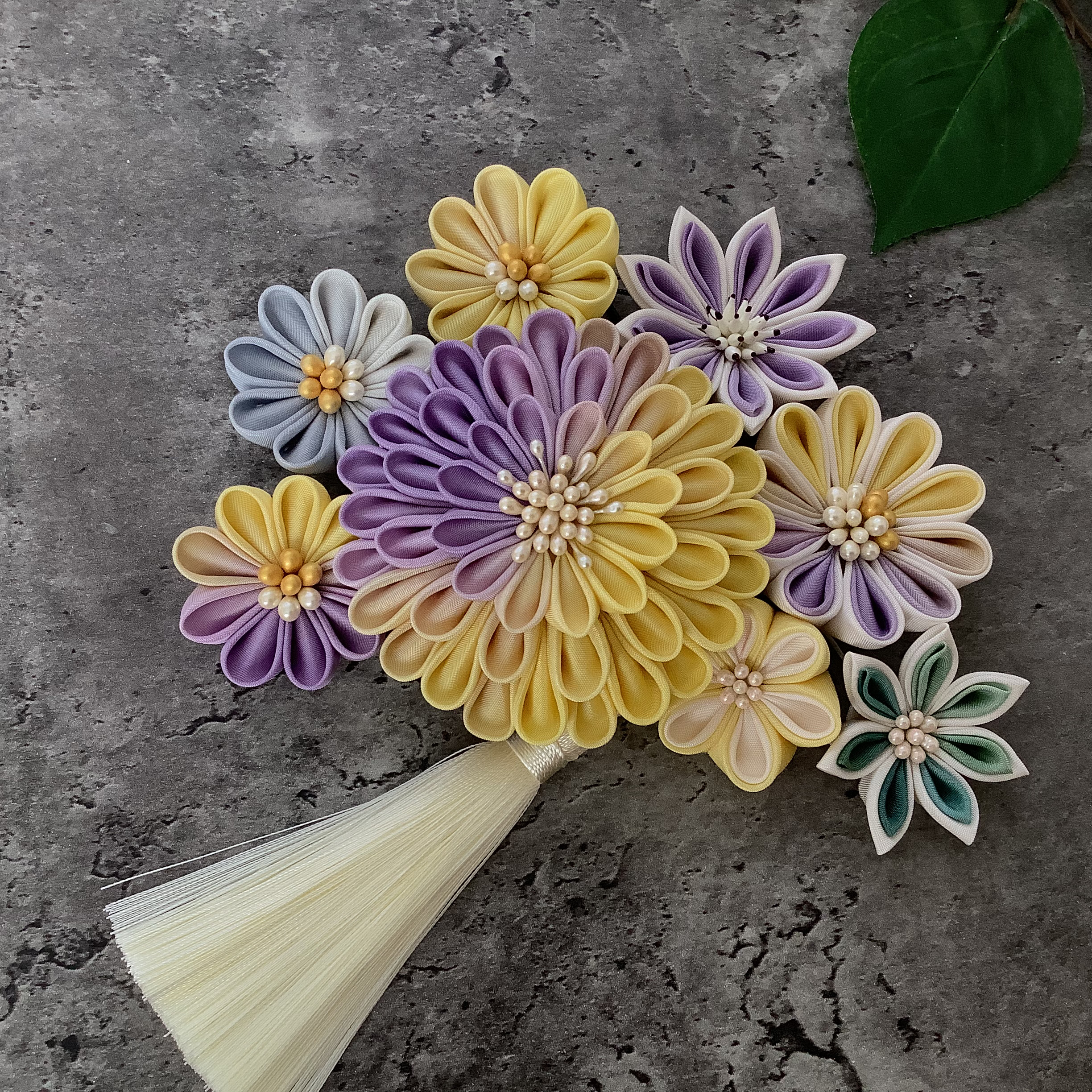 【つまみ細工 髪飾り】シルク手染 グラデーション髪飾り　七五三/成人式 / 卒業式/結婚式