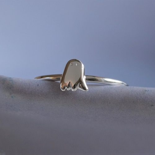 Tiny ghost ring おばけちゃんシルバーリング ゴースト 指輪・リング Nuna 通販|Creema(クリーマ) 14767404 Tiny ghost ring おばけちゃんシルバーリング ゴースト 指輪・リング Nuna 通販|Creema(クリーマ) 14767404