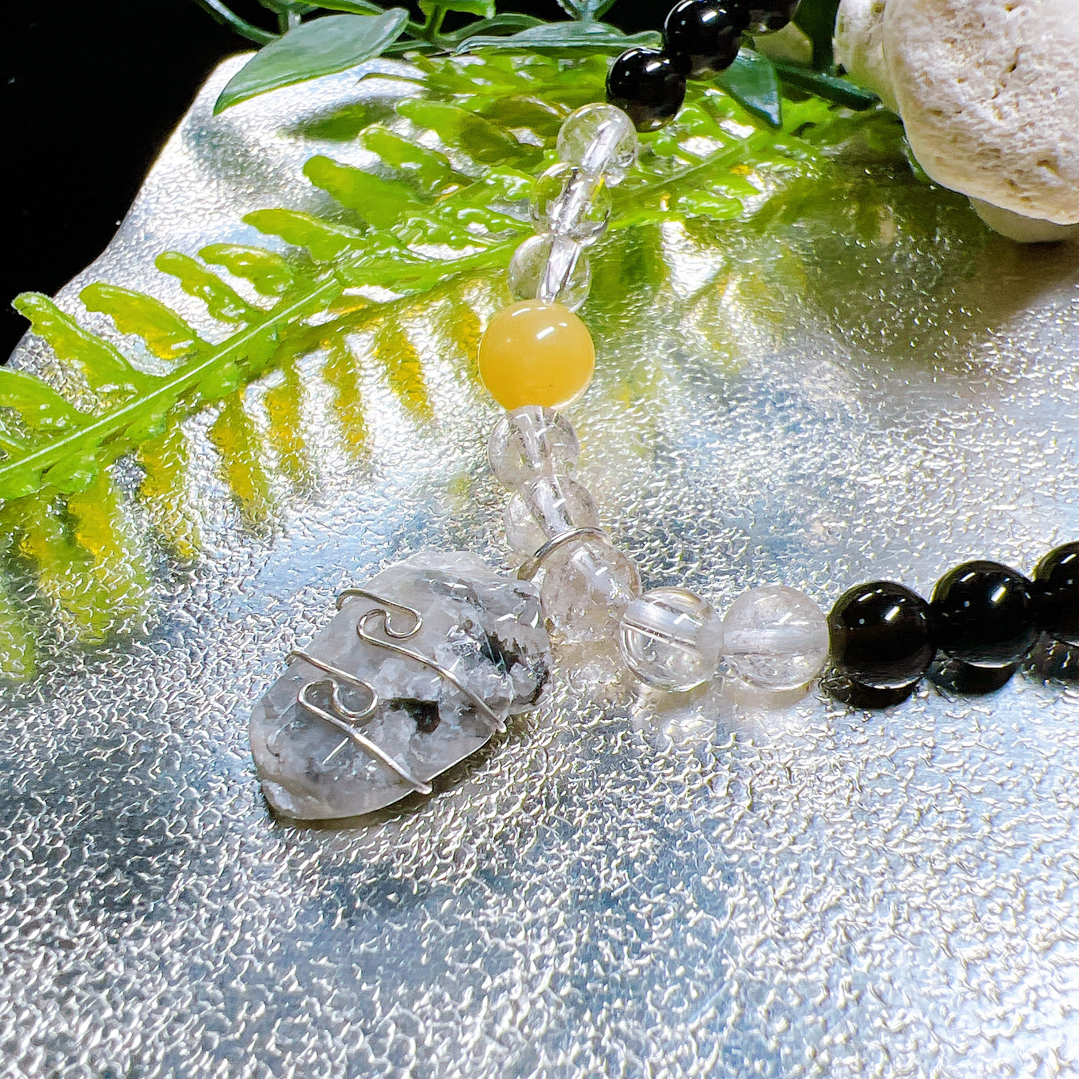 H&E社フェナカイト☆高波動☆贅沢な一品☆ハーキマーダイヤモンド＋モリオン