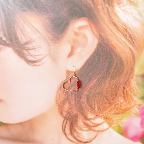 天然石 3つのガーネット ハートのアクセサリー イヤリング/ピアス 