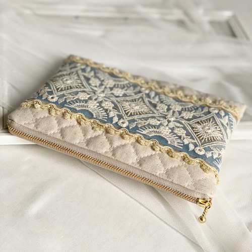 【リネン刺繍　ちゃちゃ子ページ】マルチクロス　ボートポーチ リネン刺繍 ちゃちゃ子様専用ページ】マルチクロス ボートポーチ