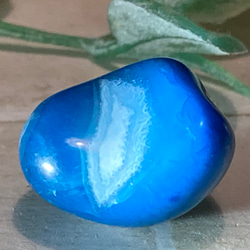 グラフィカル✨　ブルー　アゲート 瑪瑙　原石　タンブル 1枚目の画像