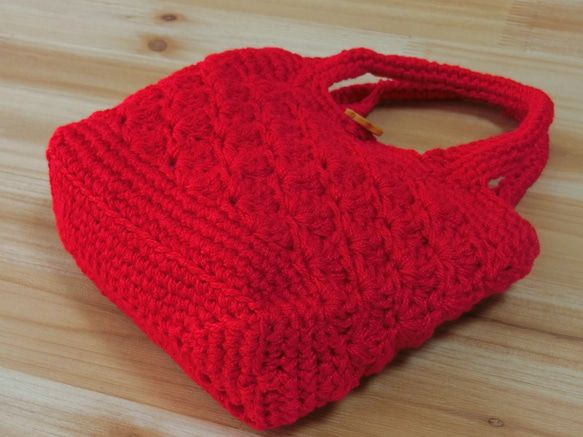 手編みミニミニトートバッグ 　赤　松編み 4枚目の画像