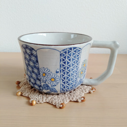 [手描き]小菊と小紋のマグカップ 1枚目の画像
