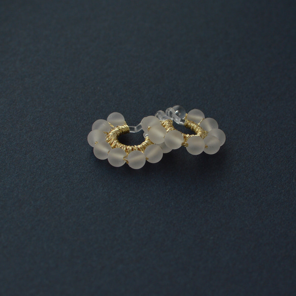 frost crystal mini ring (gold) ノンホールピアス  金具変更可 4枚目の画像