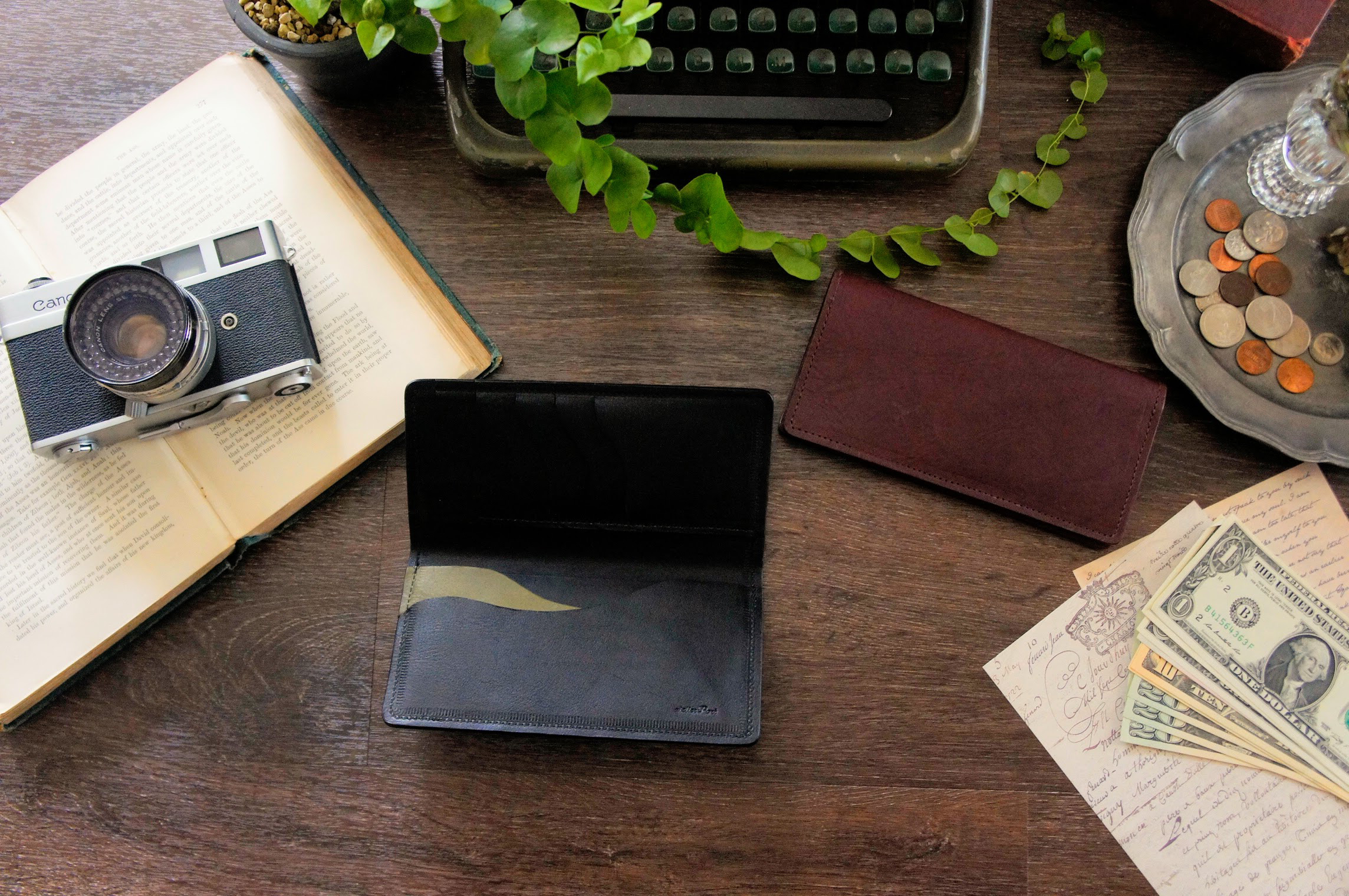 お札とカード専用スリム長財布＊長財布◇カード収納◇お札◇薄型◇ポケット収納◇本革◇受注製作◇名入れ刻印◇送料無料 長財布 atelier Port  通販 14769238｜Creema(クリーマ)