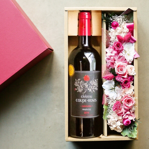 バラのラベル）赤ワイン と プリザーブドフラワーアレンジメント（陶器