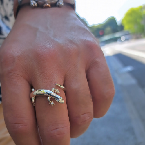 トカゲのリング】 トカゲ指輪 トカゲアクセサリー トカゲジュエリー