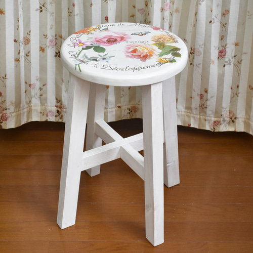 天然木スツール ミルクペインの白に花柄が生えるシャビーシック