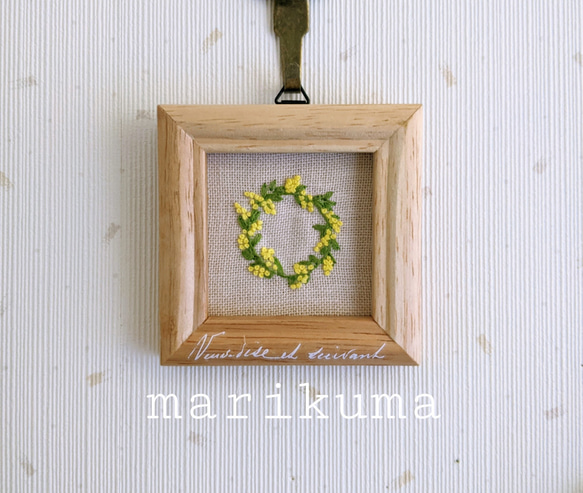 送料無料】mimosaリース＊刺繍インテリアフレーム 壁飾り タペストリー