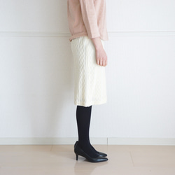 ＼値下げ60％オフ／オーガンジーオーバースカート付きアランニットスカート（ピンク） 9枚目の画像