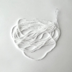 チェコ シードビーズ(11/0) オパールホワイト #PE05-O.WH / オートクチュール刺繍糸通しビーズ 2枚目の画像