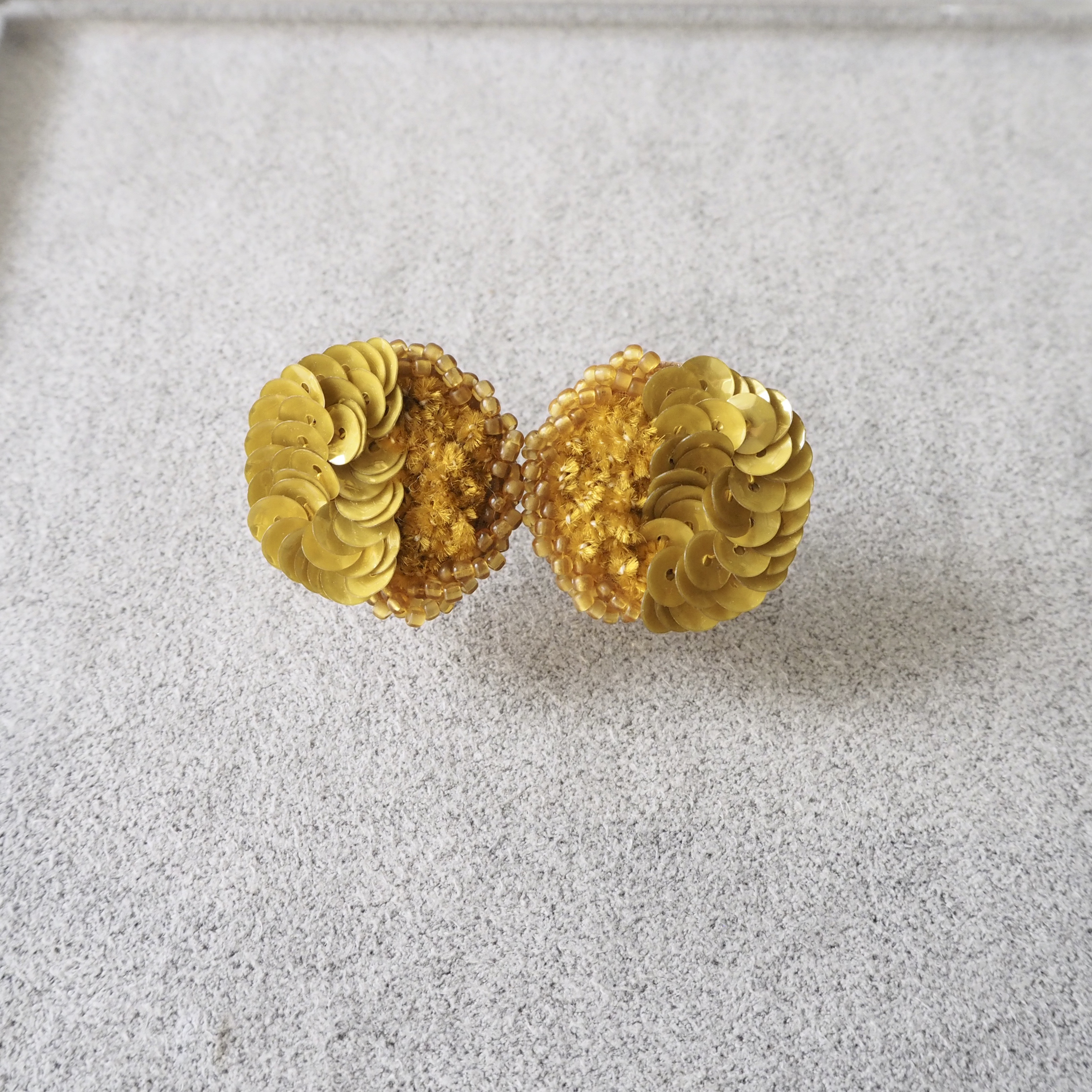 2tone ピアス▫️ CAMEL / 刺繍ピアス オートクチュール刺繍 リュネビル刺繍