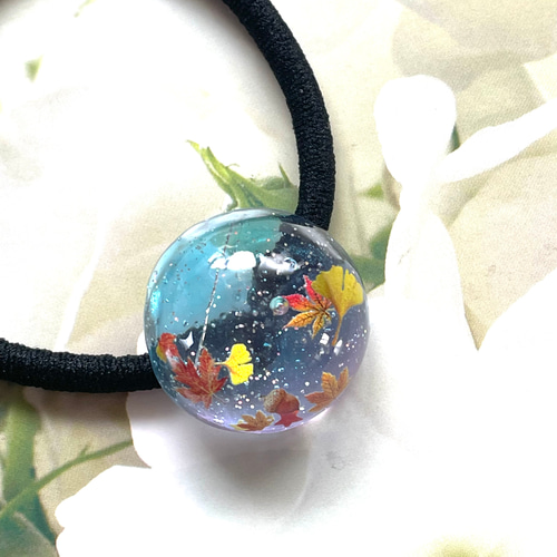 鳥ウサギ レジンヘアゴム 秋の空紅葉 No.40 レジン ヘアゴム