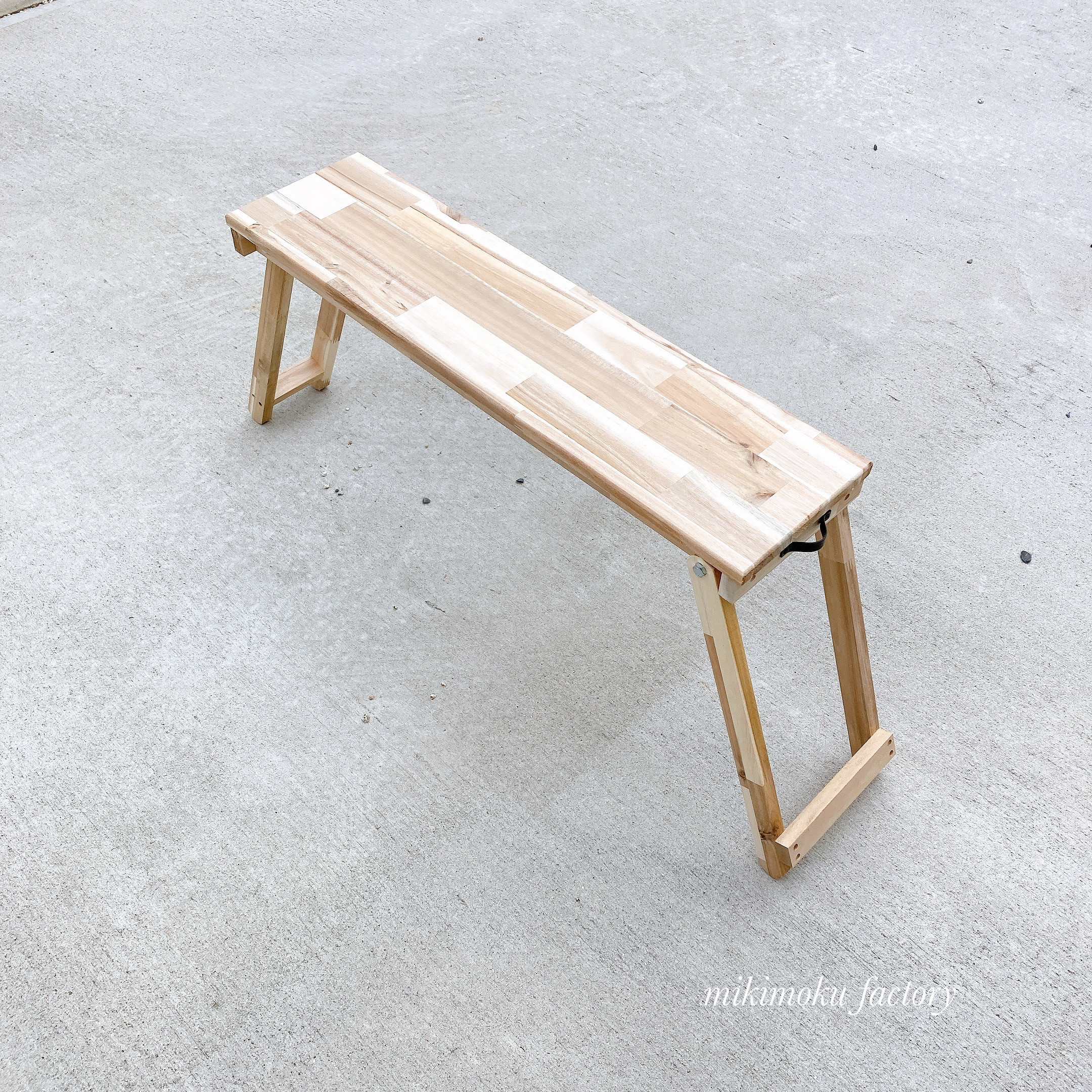 横長アウトドア折りたたみテーブル　akashia