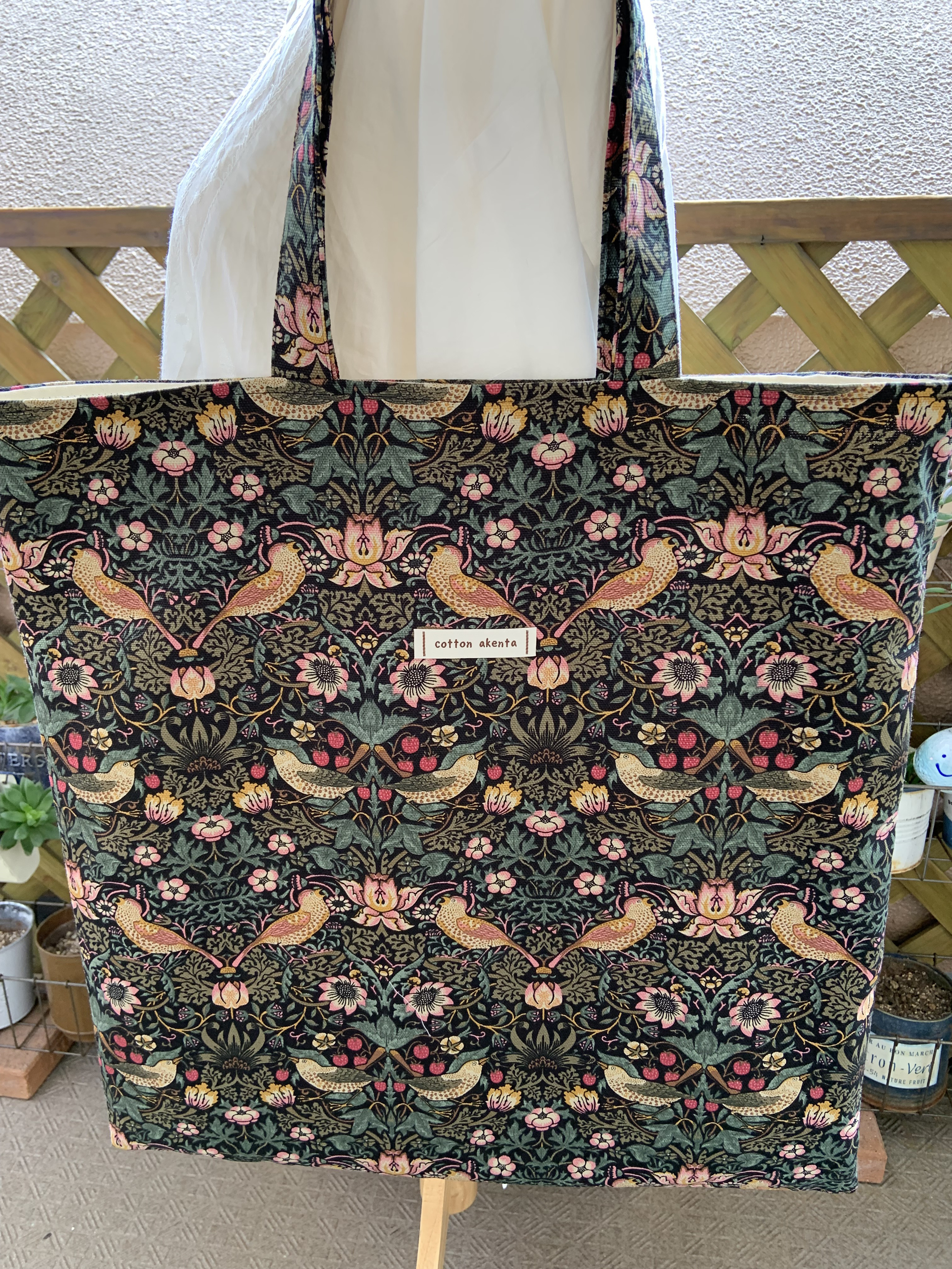 全商品オープニング価格 ￼ウィリアムモリス♣︎いちご泥棒♣︎バッグ