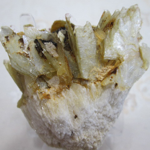 天然石ゴールドマイカ原石No.762