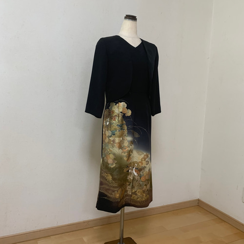 アンサンブル】本金彩 菊の花 流水に鶴 作家モノ 黒留袖のシンプル  