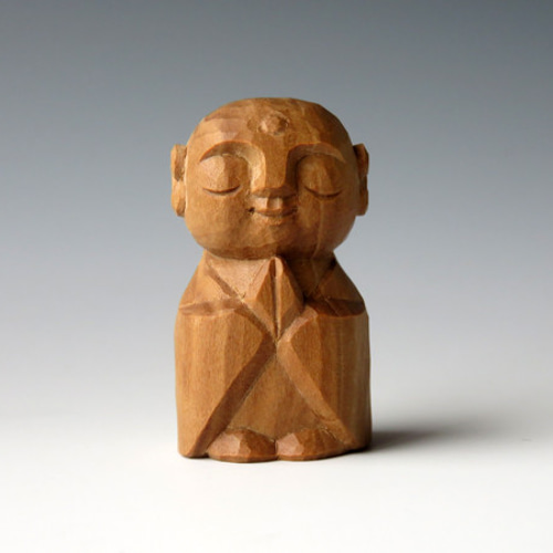 木彫りの小さな六地蔵 木彫りの小さな六地蔵 小さな木彫りの六地蔵さん（花より男子