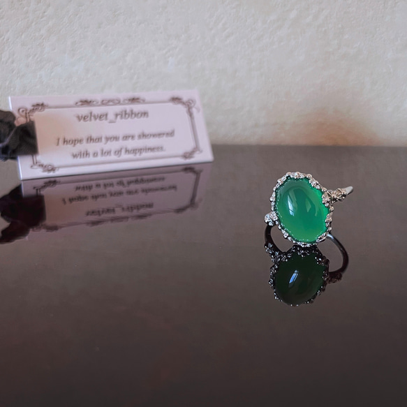 グリーンオニキス　silver925　リング　＊　指輪　大粒　天然石　カルセドニー　緑　フラワー　クラウン　フリーサイズ 6枚目の画像