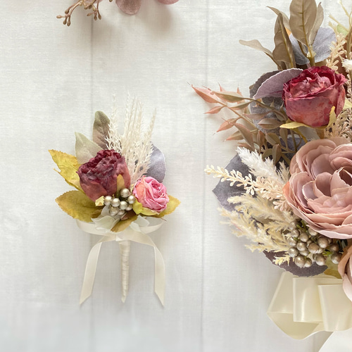 クラシカルローズのクラッチブーケ（アーティフィシャルフラワー