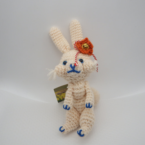 あみぐるみ】干支うさぎ 白 青い目 お正月【206】 あみぐるみ