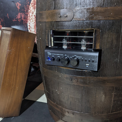 ウイスキー樽 の BARカウンター オーディオ/ 真空管アンプ + ヴィンテージスピーカー/ アメリカンヴィンテージ 11枚目の画像