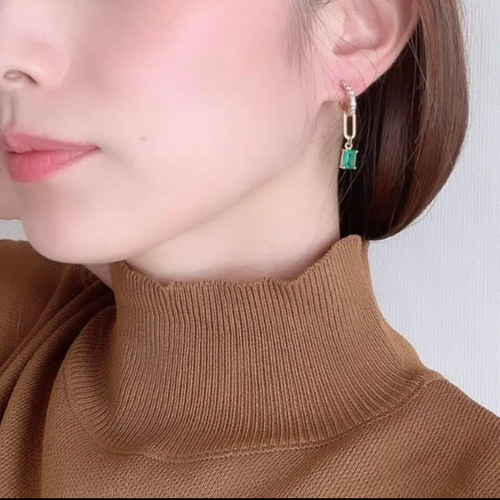 長さが選べる秋色チャーム グリーンオニキス ガーネット ピアス  