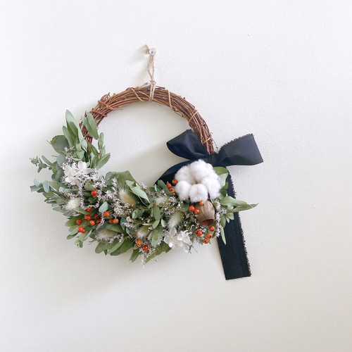 早割】green＆White winter wreath ドライフラワー 今から飾れる