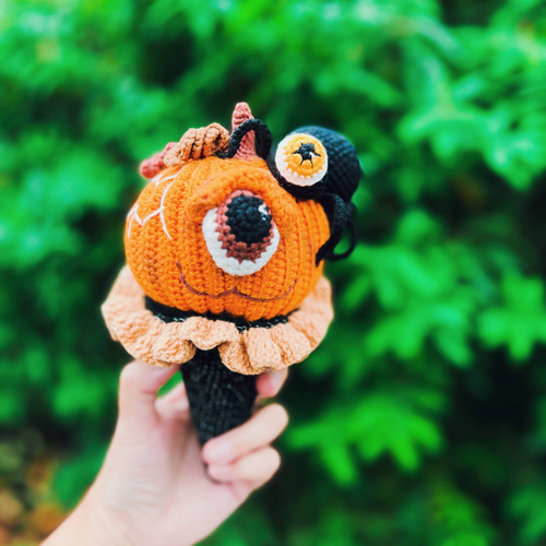 かぼちゃソフトクリーム 編みぐるみ 秋 ハロウィン 飾り かぎ編み 撮影