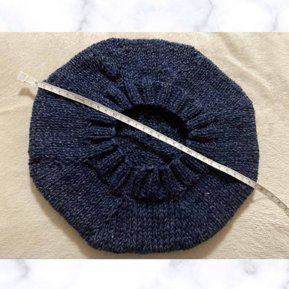 ニット帽　ネイビーブルー　手編み　ベレー帽　ハンドメイド　男女兼用　シンプル 8枚目の画像