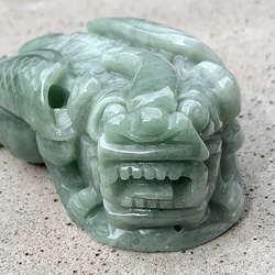 迫力の大きさ☆ミャンマー産ビルマ翡翠の貔貅の置物☆左まわり向き☆渋