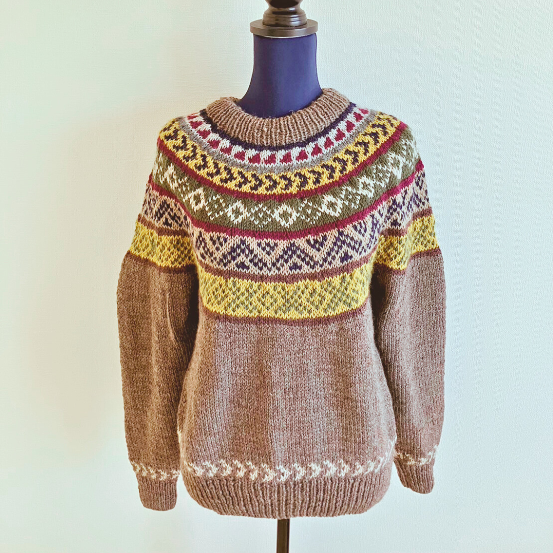 ヨーク編みセーター(サンドベージュ)