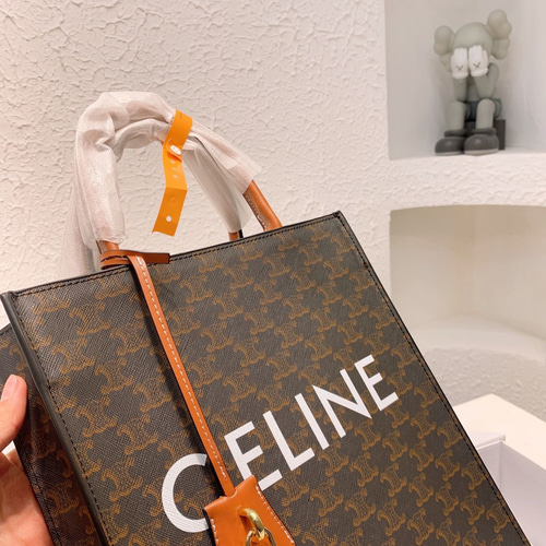 CELINEセリーヌバッグショルダーバッグ新品未使用 ショルダー CELINEセリーヌバッグショルダーバッグ新品未使用 ショルダー