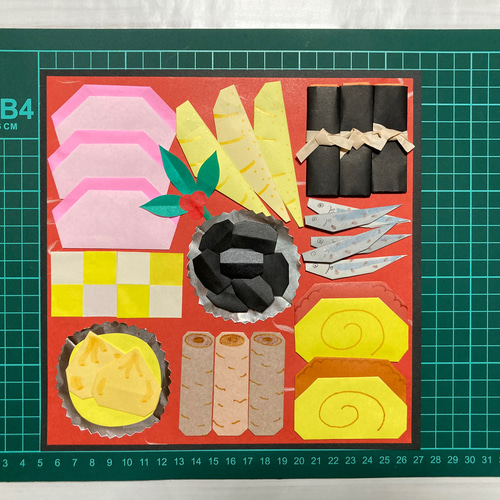 おせち料理・三段重/壁面飾り/折り紙、和紙、画用紙