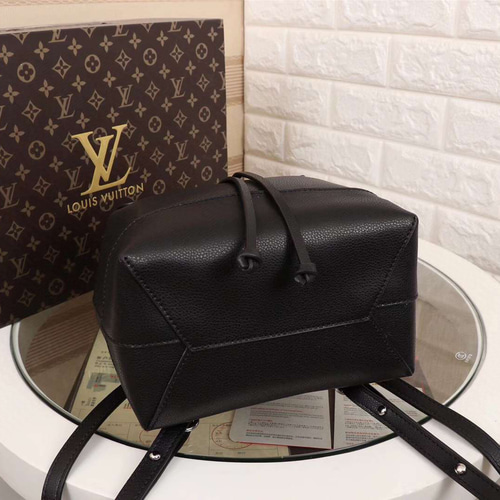 ルイヴィトンLouis Vuittonリュック LVリュックバックパック新品 ルイヴィトンLouis Vuittonリュック LVリュックバックパック新品